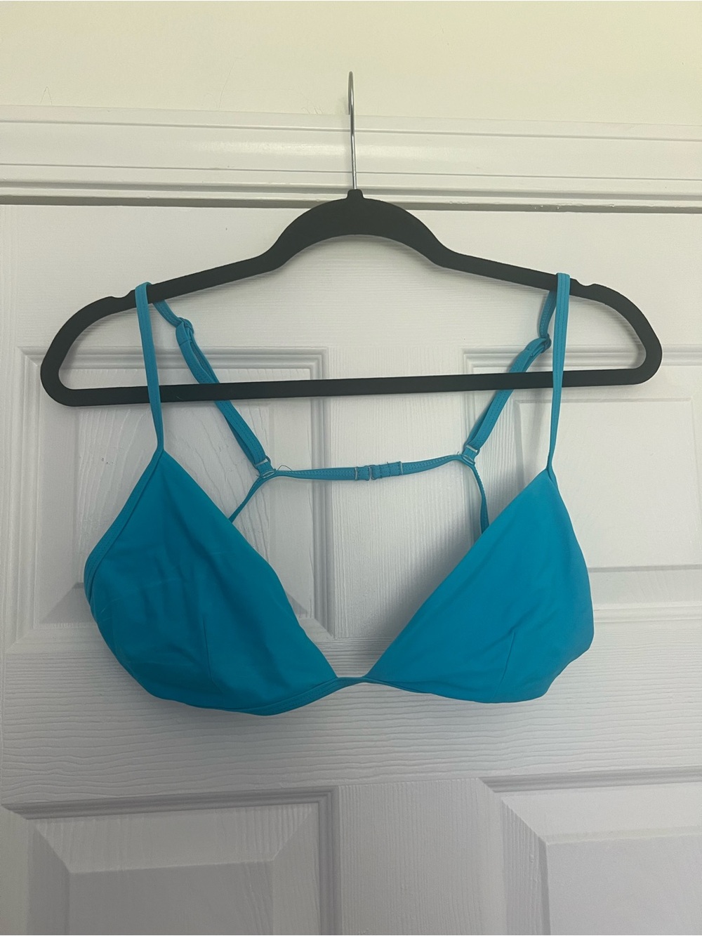 Good American Blue Triangle Strappy Swimsuit Top